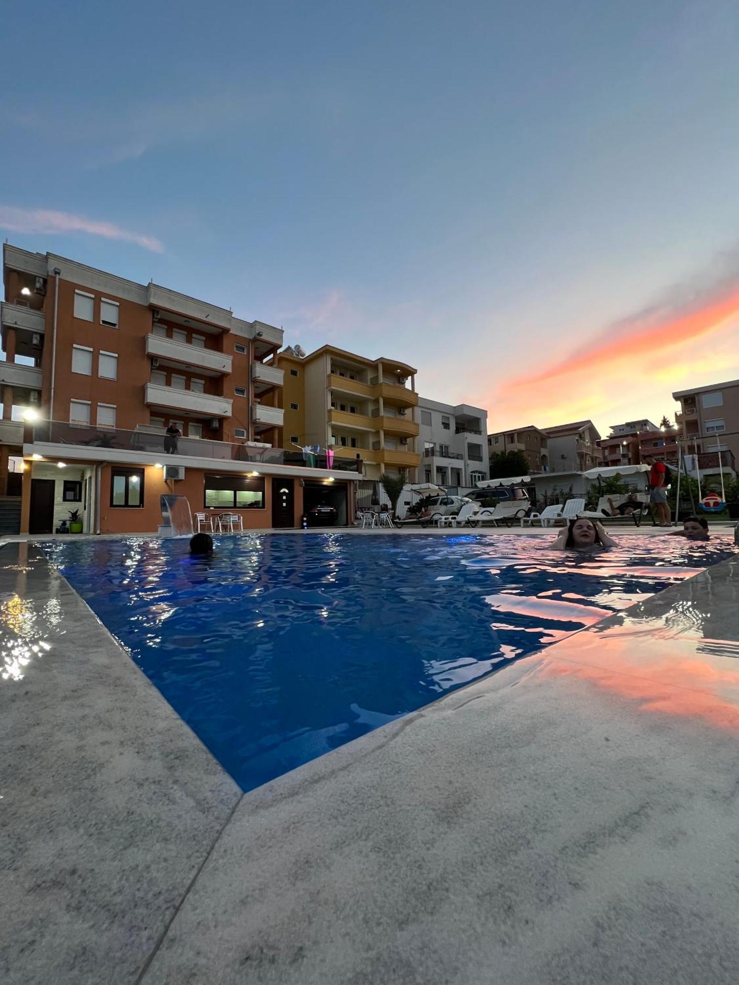 Apartments Zalli Ulcinj Kültér fotó